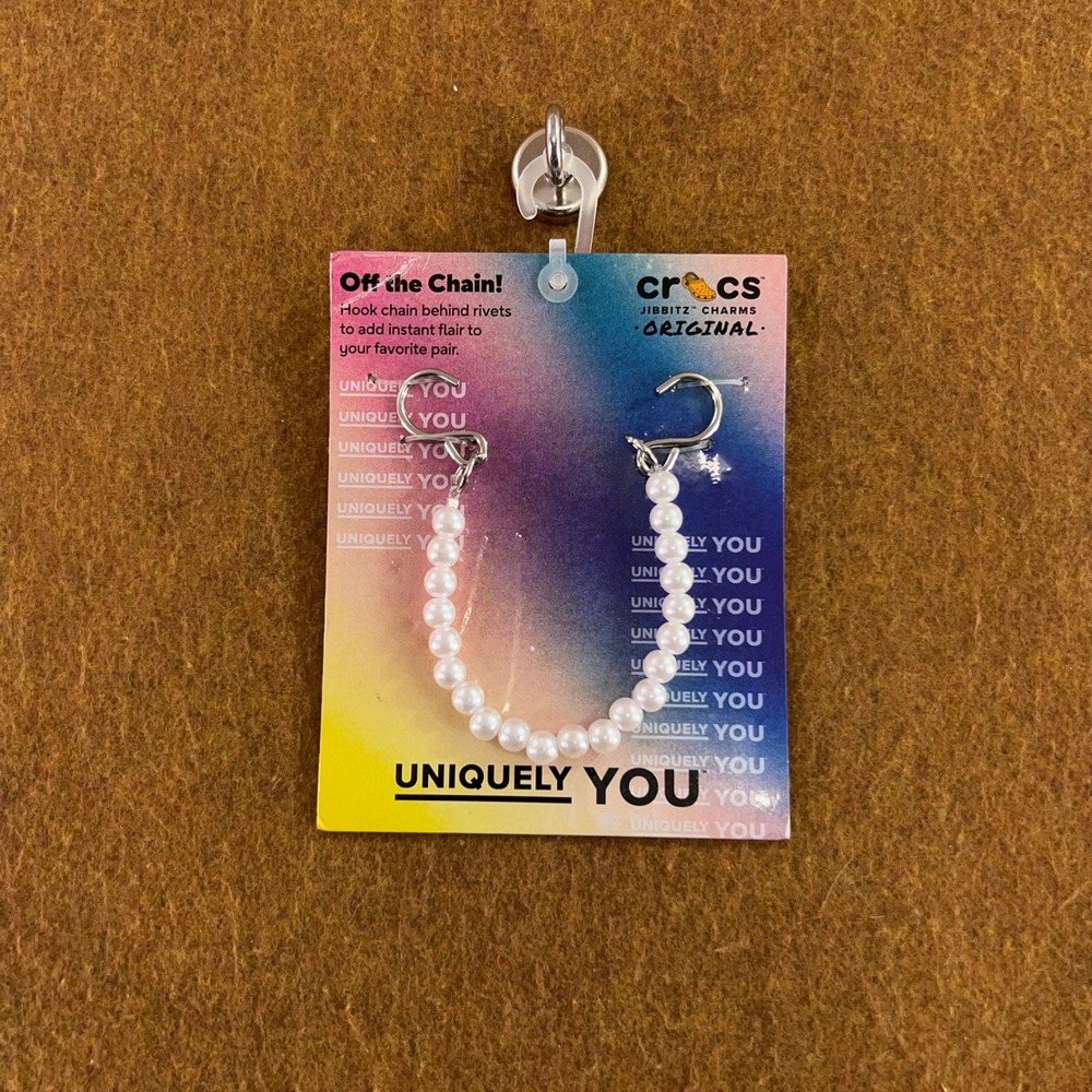 Crocs Unisex OS White Pearl Strap Chain Jibbitz Shoe Charm NWT